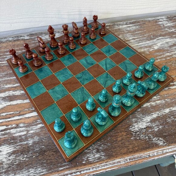 Brown and Peacock Green-Blue Chess Board Game with Velvet Bag 32 pieces - Picture 1 of 9